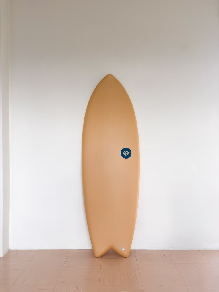 【西濃運輸営業所どめ】ソフトボード 5’6” 36L レトロフィッシュ（新古品）
