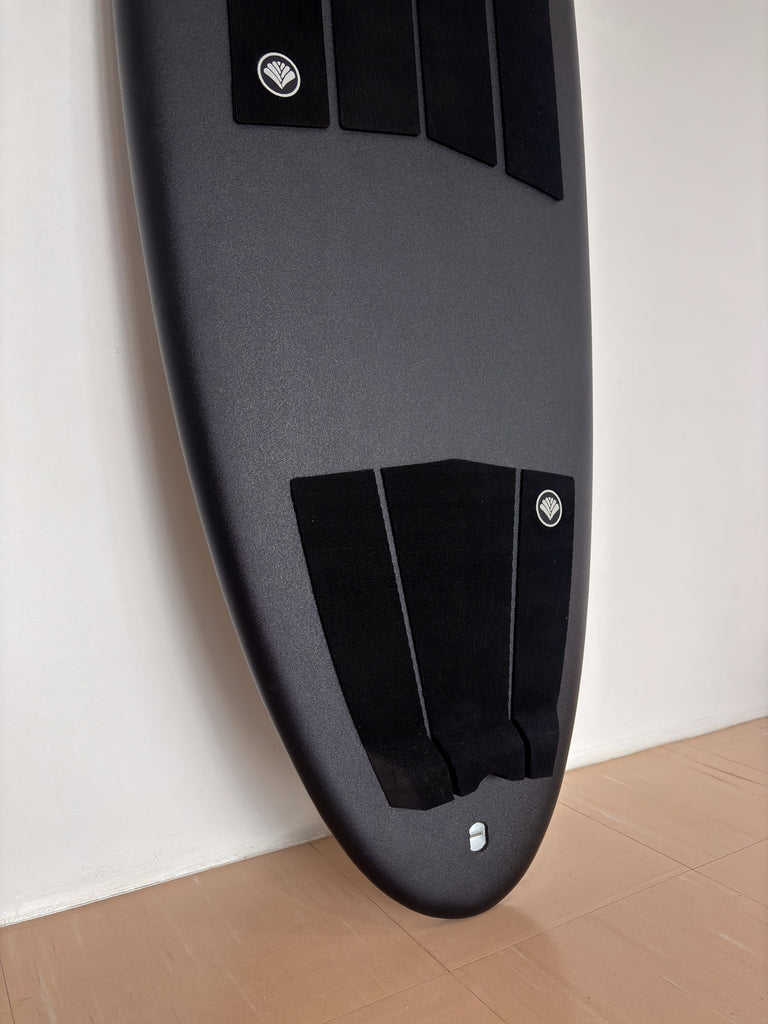 【西濃運輸営業所どめ】（中古）ソフトボード 5’6” 31L ラウンドツイン ※デッキグリップ付き